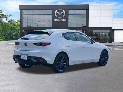 Snowflake White Pearl Mica 2026 Mazda Mazda3 FWD w/Premium Package