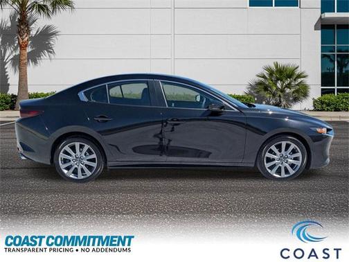 2025 Mazda Mazda3 FWD w/Preferred Package