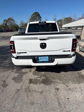 2022 RAM 3500 Laramie Crew Cab 4x4 6'4' Box