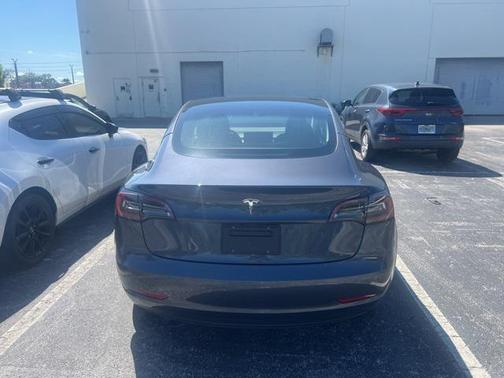 2023 Tesla Model 3 Standard Range