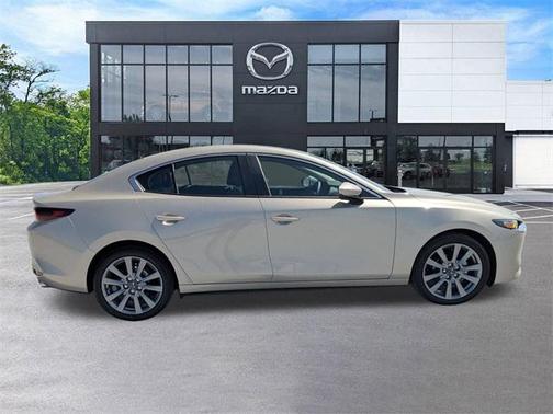 2025 Mazda Mazda3 FWD w/Preferred Package