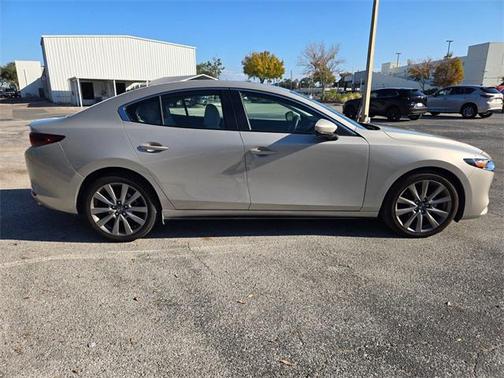 2025 Mazda Mazda3 FWD w/Preferred Package