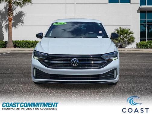 Oryx White Pearl 2022 Volkswagen Jetta 1.5T Sport