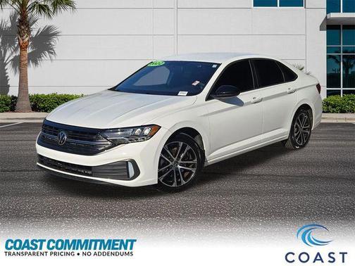 Oryx White Pearl 2022 Volkswagen Jetta 1.5T Sport