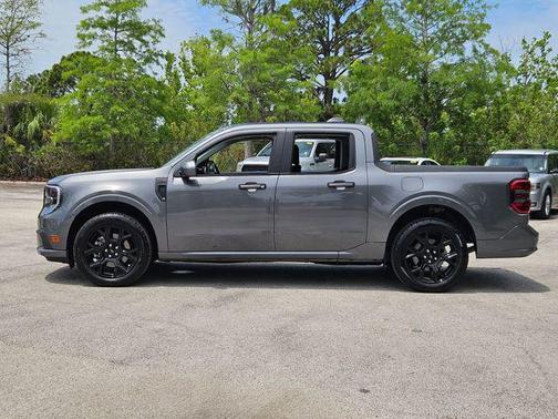 CARBONIZED GRAY METALLIC 2025 Ford Maverick Lobo Standard