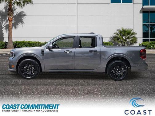 CARBONIZED GRAY METALLIC 2025 Ford Maverick Lobo Standard
