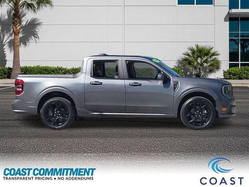 CARBONIZED GRAY METALLIC 2025 Ford Maverick Lobo Standard