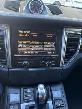 2015 Porsche Macan S