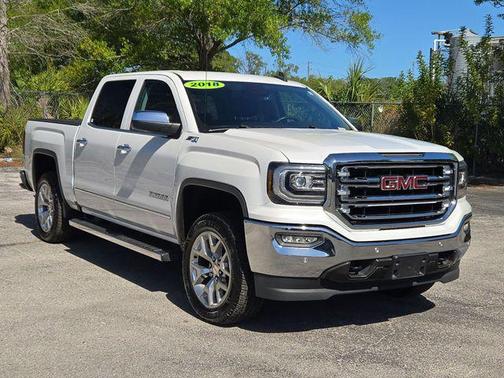 White Frost Tricoat 2018 GMC Sierra 1500 SLT