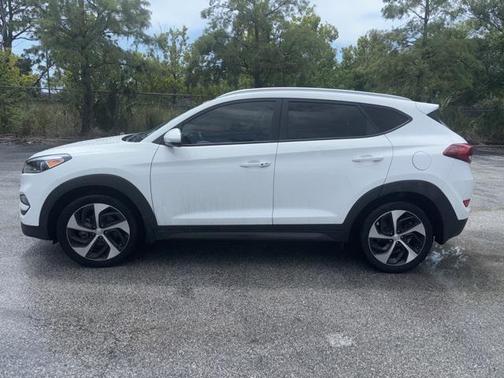 2016 Hyundai TUCSON Sport