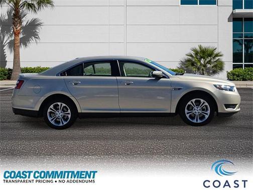 2017 Ford Taurus SEL