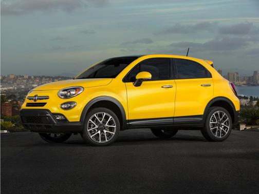 Grigio 2016 FIAT 500X Easy