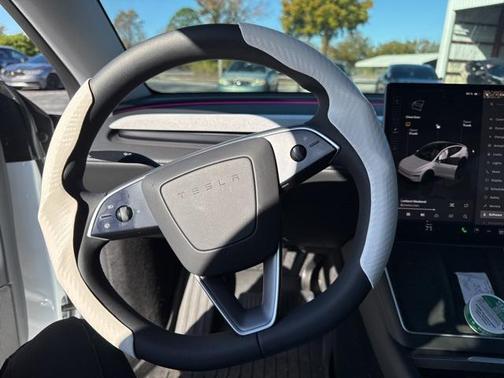 2026 Tesla Model Y Premium Rear-Wheel Drive