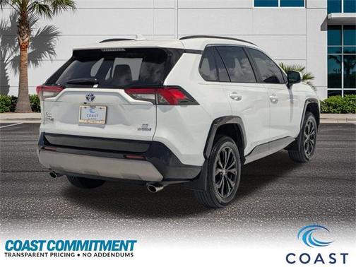 2024 Toyota RAV4 Hybrid SE