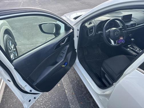 2016 Mazda Mazda3 i Touring