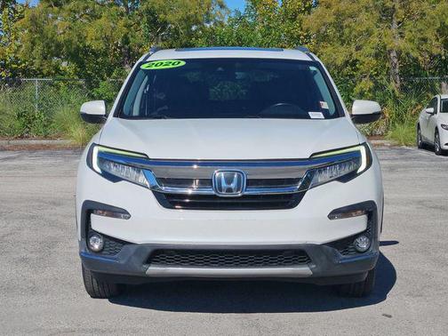 Pearl White 2020 Honda Pilot Touring 8-Passenger