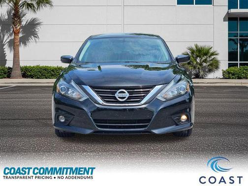 Super Black 2016 Nissan Altima 2.5 SR