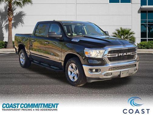 Diamond Black Crystal Pearlcoat 2019 RAM 1500 Big Horn