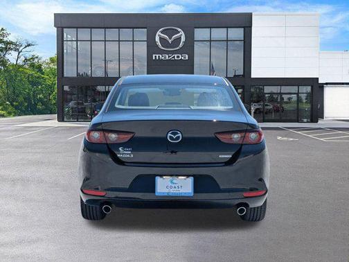 2025 Mazda Mazda3 FWD w/Preferred Package