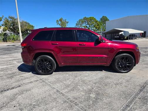 2017 Jeep Grand Cherokee Altitude