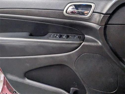 2017 Jeep Grand Cherokee Altitude