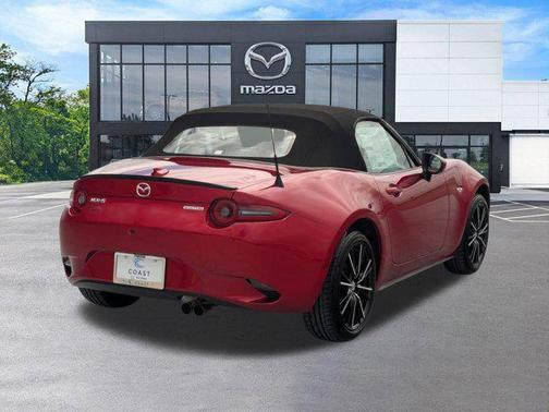 2025 Mazda MX-5 Miata Grand Touring