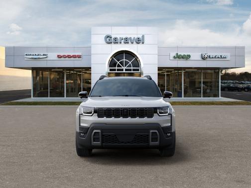 Silver Zynith Clearcoat 2026 Jeep Cherokee Overland