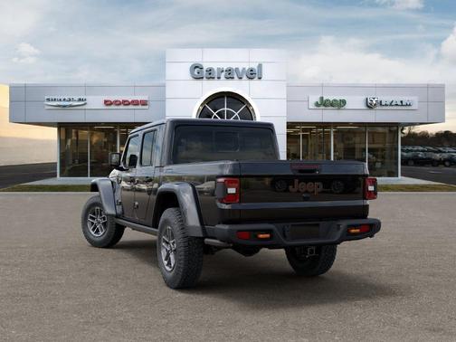 Black Clearcoat 2026 Jeep Gladiator Mojave