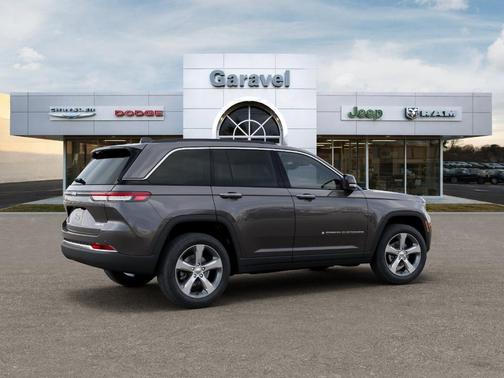 Metallic 2026 Jeep Grand Cherokee Limited