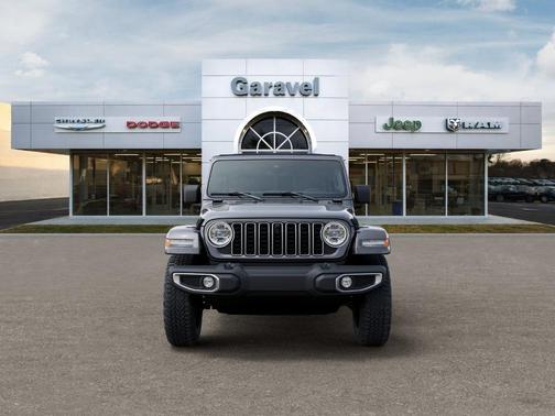 Granite Crystal Clearcoat Metallic 2026 Jeep Wrangler Sahara