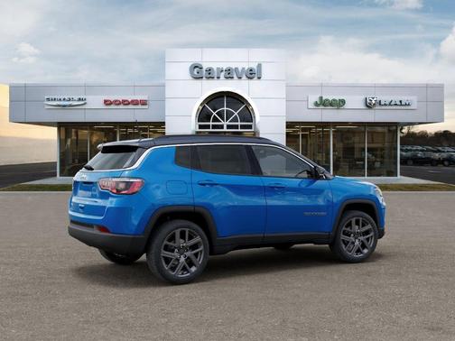 Hydro Blue Pearlcoat 2026 Jeep Compass Limited