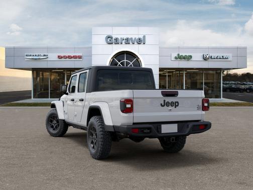 Bright White Clearcoat 2026 Jeep Gladiator Willys
