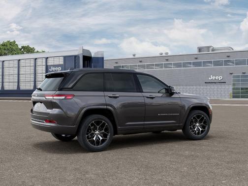 Metallic 2026 Jeep Grand Cherokee Summit