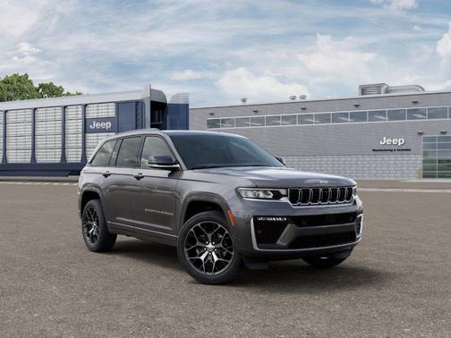 Metallic 2026 Jeep Grand Cherokee Summit