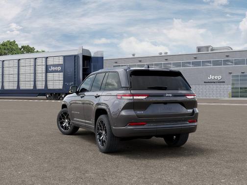 Metallic 2026 Jeep Grand Cherokee Summit