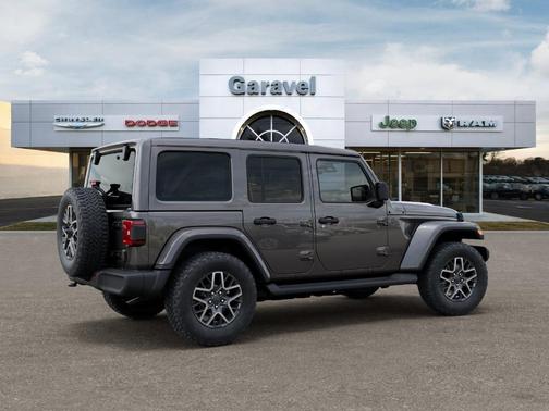 Granite Crystal Metallic Clearcoat 2027 Jeep Wrangler Sahara