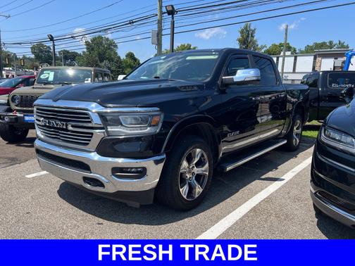 Diamond Black Crystal Pearlcoat 2021 RAM 1500 Laramie