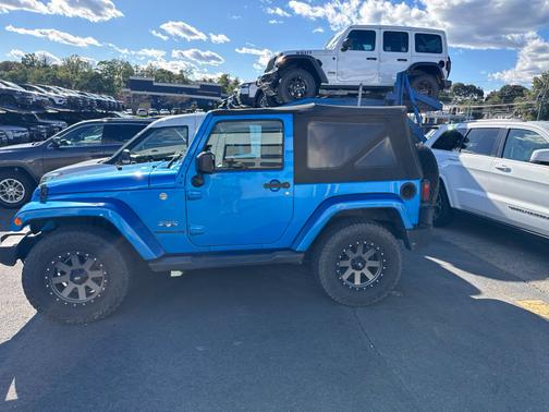 Hydro Blue Pearl Coat 2016 Jeep Wrangler Sahara