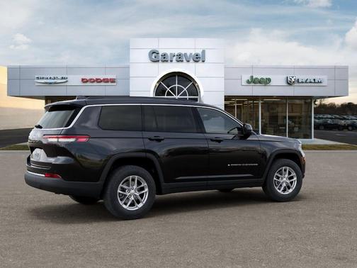 Diamond Black 2026 Jeep Grand Cherokee L Laredo