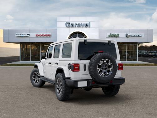 Bright White Clearcoat 2027 Jeep Wrangler Sahara