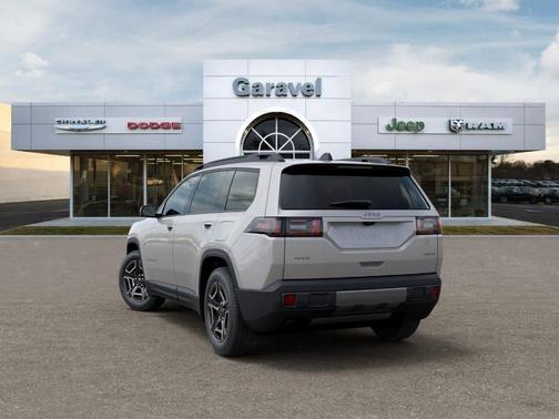 Silver Zynith Clearcoat 2026 Jeep Cherokee LAREDO/LIMITED
