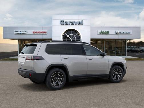 Silver Zynith Clearcoat 2026 Jeep Cherokee LAREDO/LIMITED