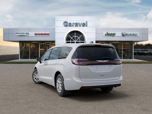 Bright White Clearcoat 2026 Chrysler Pacifica Select AWD