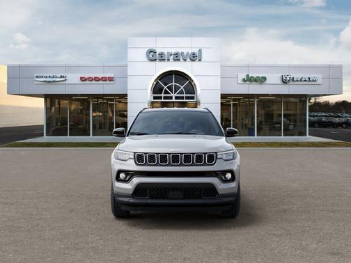 Silver Zynith Metallic Clearcoat 2026 Jeep Compass Limited
