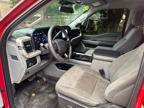 Rapid Red Metallic Tinted Clearcoat 2023 Ford F-350 XLT
