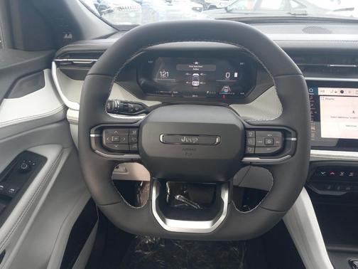 2026 Jeep Cherokee LAREDO/LIMITED