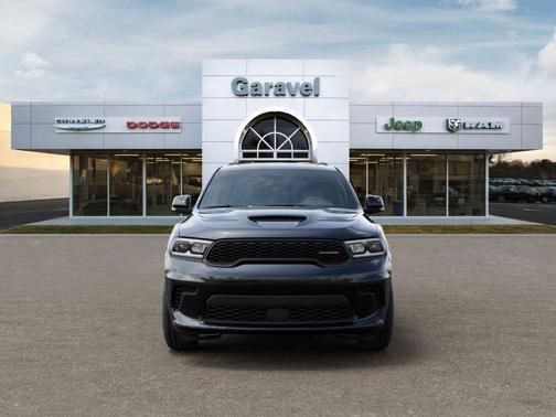 DB Black Crystal Clearcoat 2026 Dodge Durango GT Plus HEMI V8
