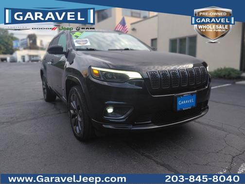 Diamond Black Crystal Pearlcoat 2019 Jeep Cherokee Limited