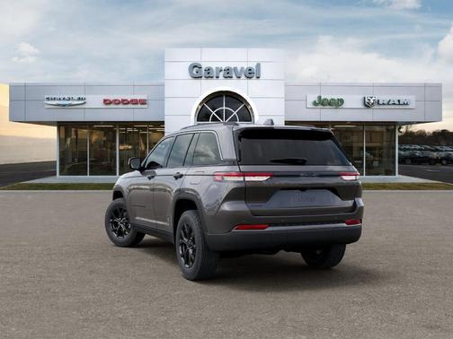 Metallic 2026 Jeep Grand Cherokee Laredo