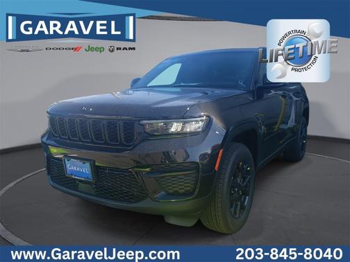 2025 Jeep Grand Cherokee Laredo